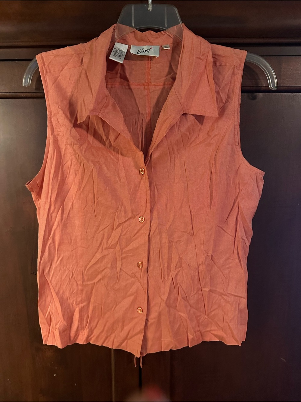Essai Sleeveless Button-Down Top in Coral Orange